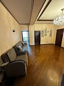 Satılır 3 otaqlı mənzil 128 m²