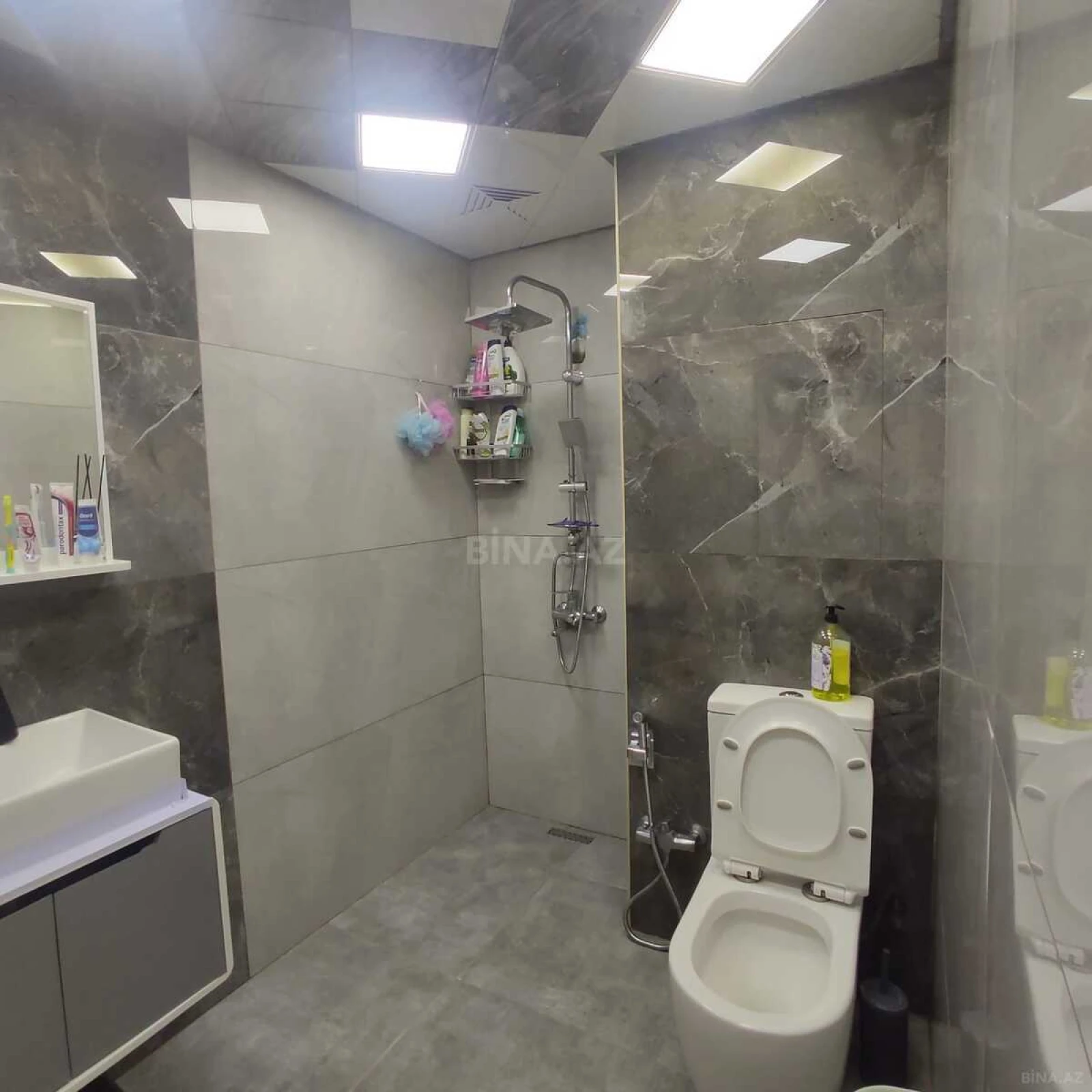 Satılır 3 otaqlı mənzil 60 m²