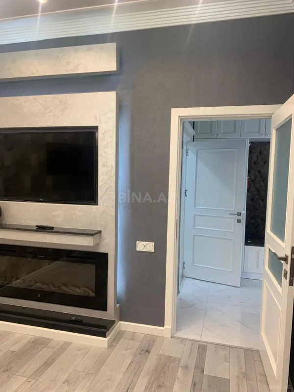 Satılır 2 otaqlı mənzil 75 m²