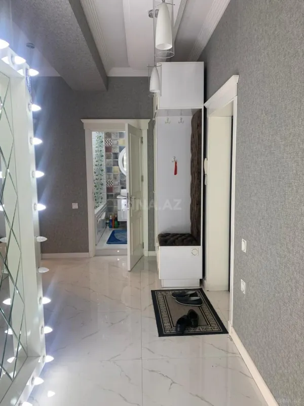 Satılır 2 otaqlı mənzil 75 m²
