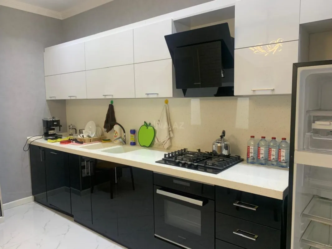 Satılır 2 otaqlı mənzil 75 m²