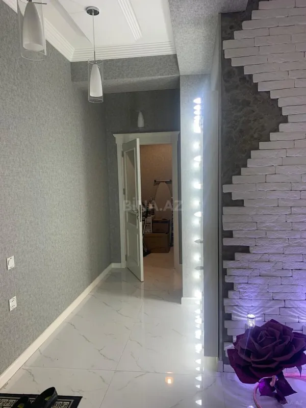 Satılır 2 otaqlı mənzil 75 m²