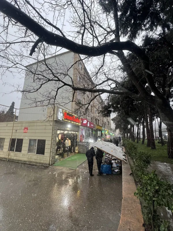 Satılır 2 otaqlı mənzil 58 m²