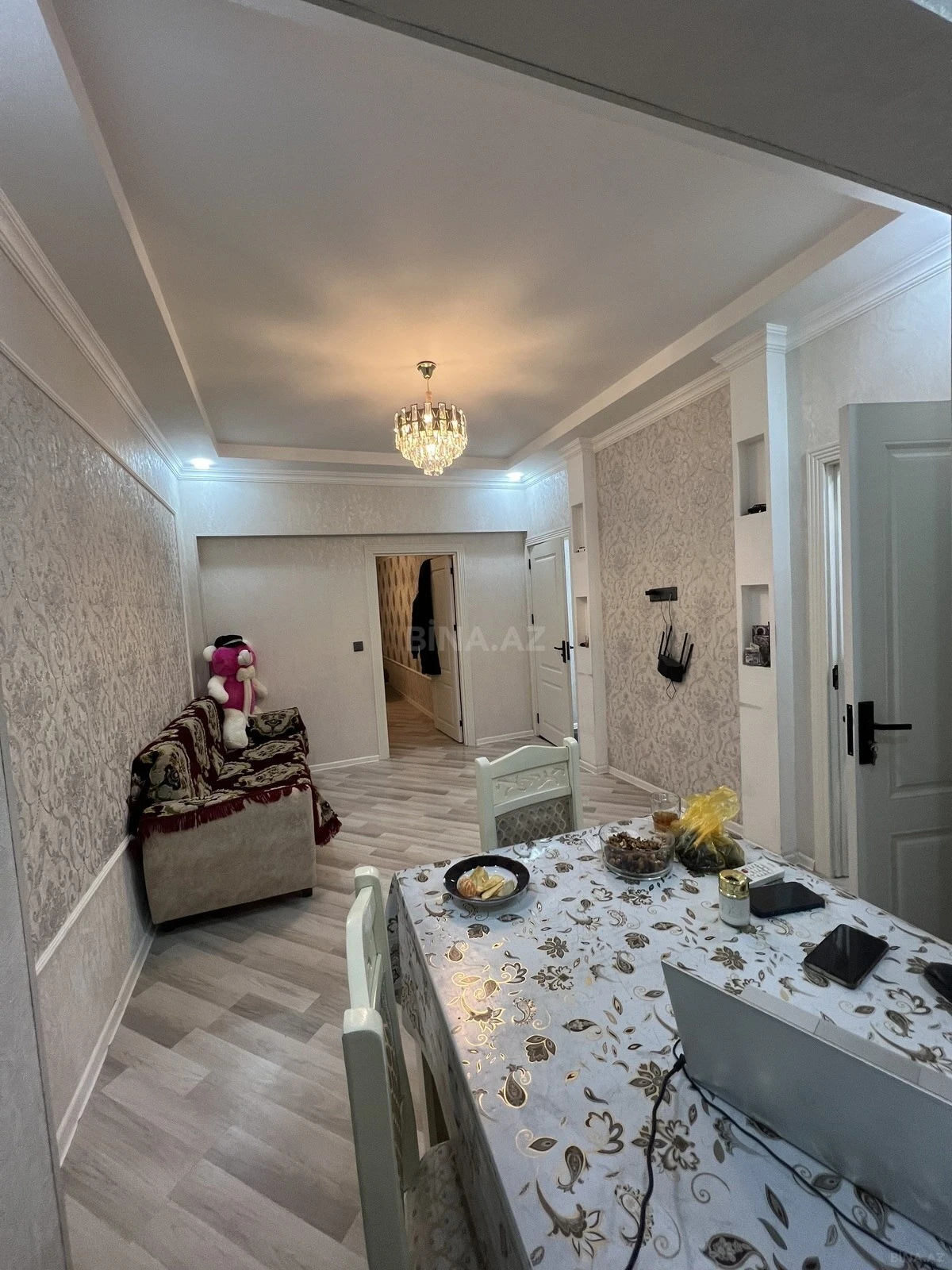 Satılır 2 otaqlı mənzil 58 m²