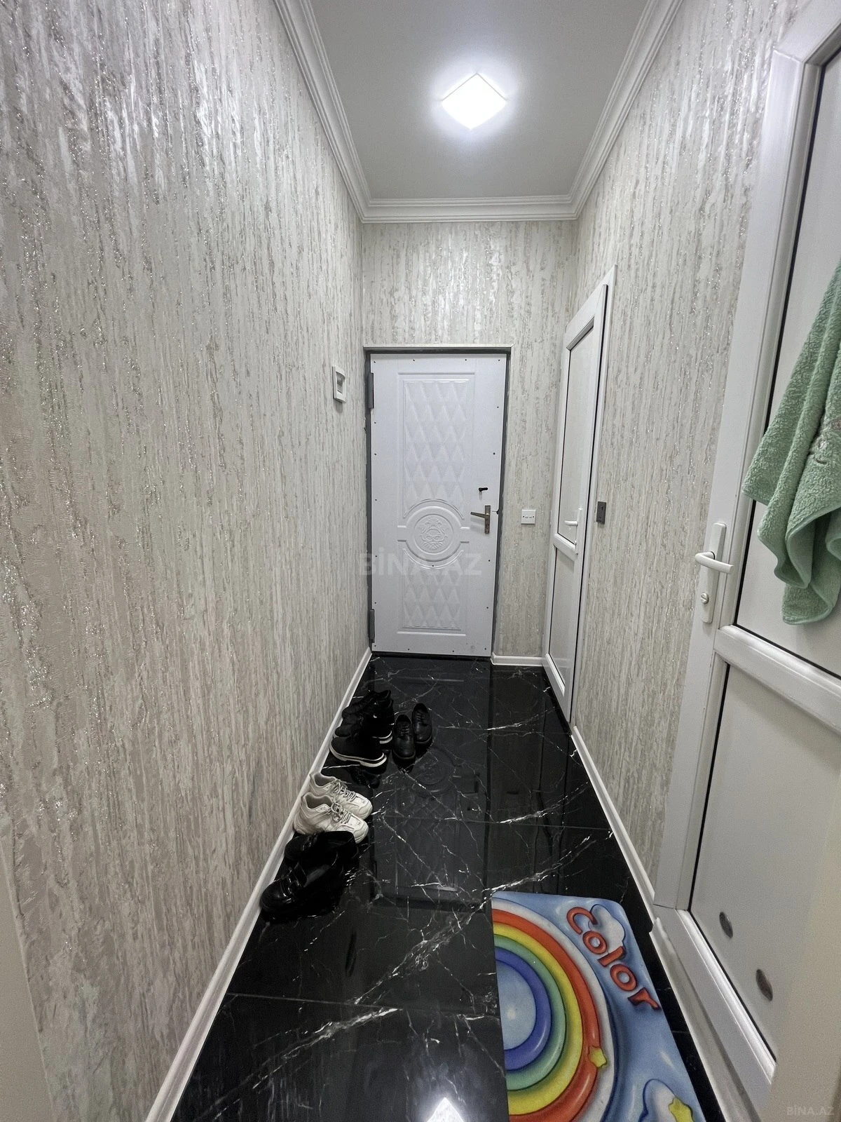 Satılır 2 otaqlı mənzil 58 m²