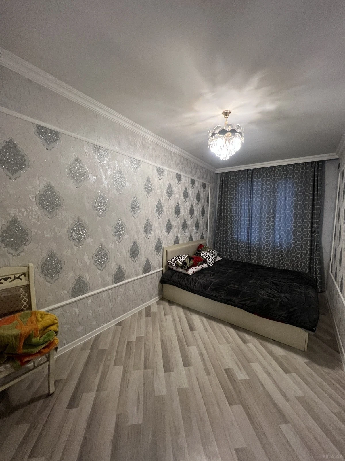 Satılır 2 otaqlı mənzil 58 m²