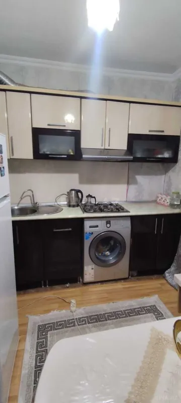 Satılır 2 otaqlı mənzil 60 m²