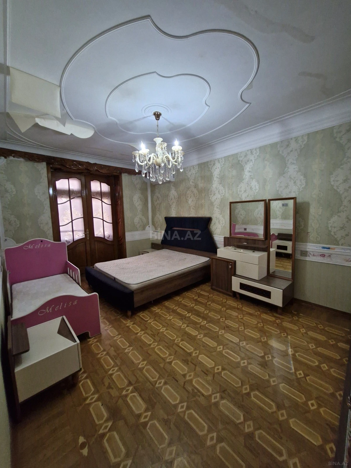 Satılır 3 otaqlı mənzil 105 m²