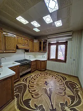 Satılır 3 otaqlı mənzil 105 m²