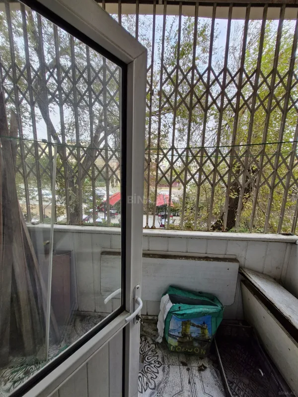 Satılır 3 otaqlı mənzil 105 m²