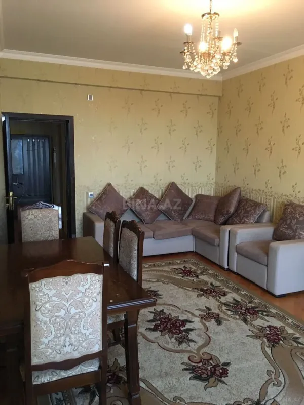 Kirayə verilir 2 otaqlı mənzil 91 m²
