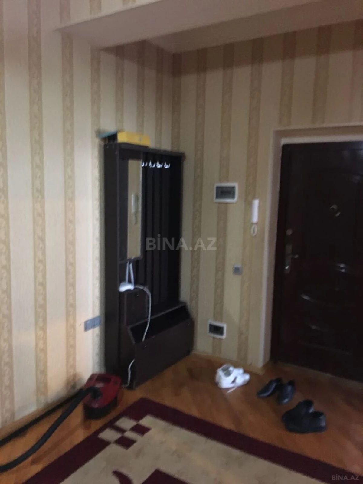 Kirayə verilir 2 otaqlı mənzil 91 m²