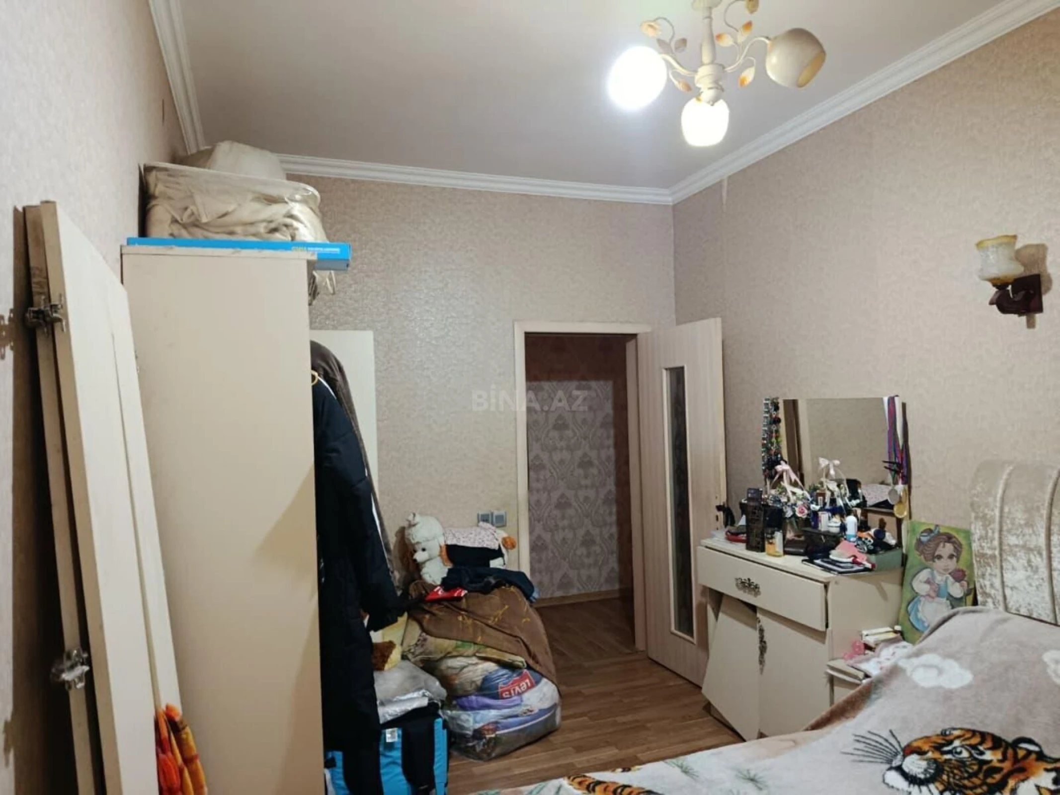 Satılır 3 otaqlı mənzil 96 m²