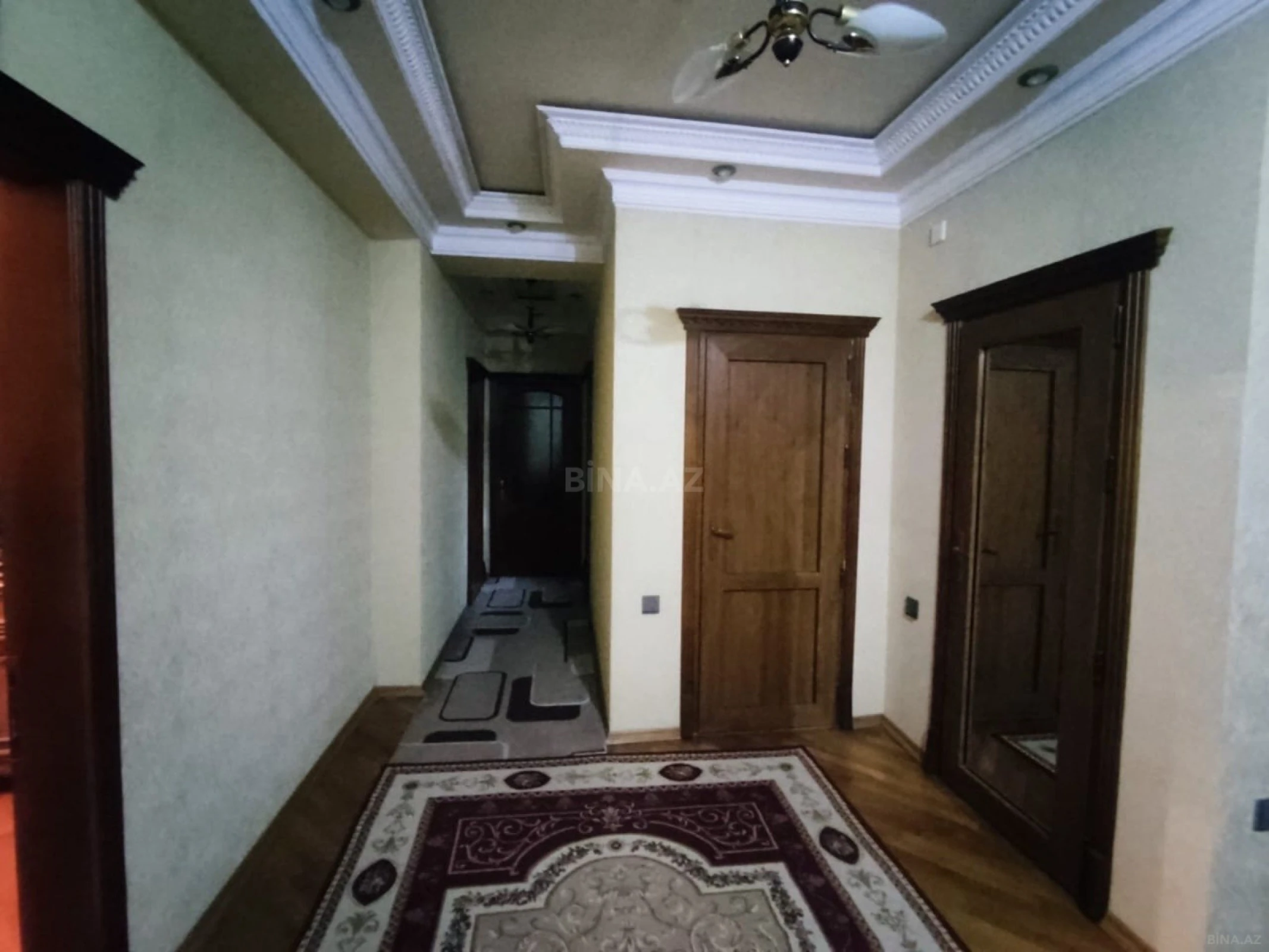 Satılır 3 otaqlı mənzil 109 m²