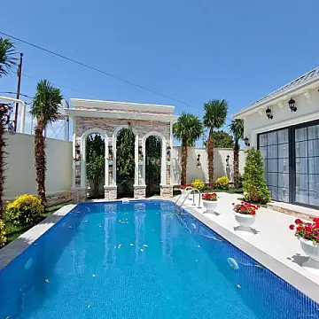 Kirayə verilir 5 otaqlı həyət evi 280 m²