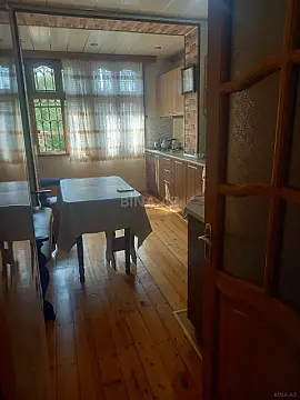 Satılır 5 otaqlı mənzil 120 m²