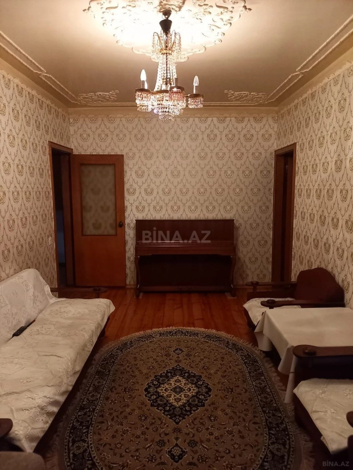 Satılır 5 otaqlı mənzil 120 m²