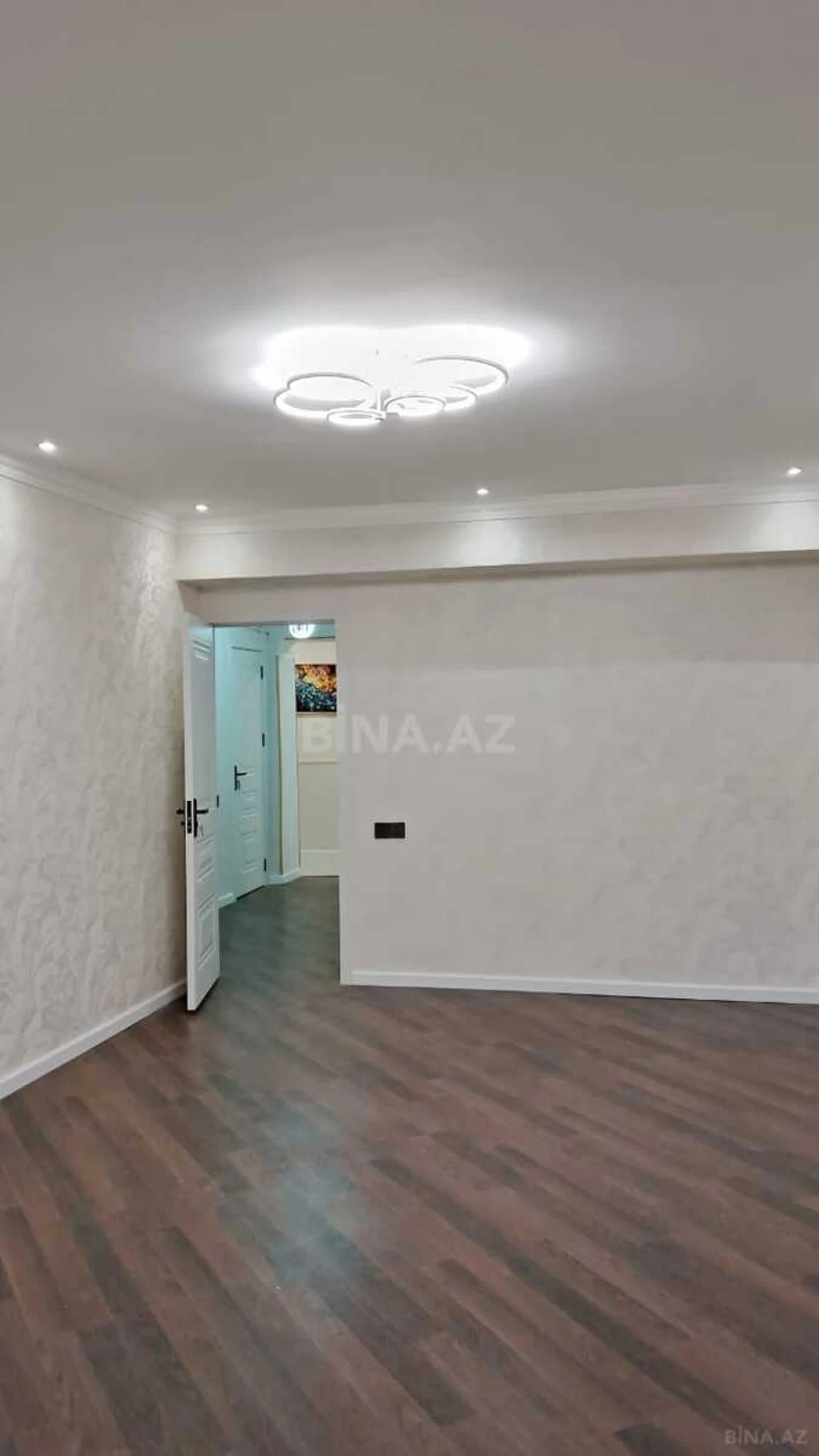Satılır 3 otaqlı mənzil 75 m²