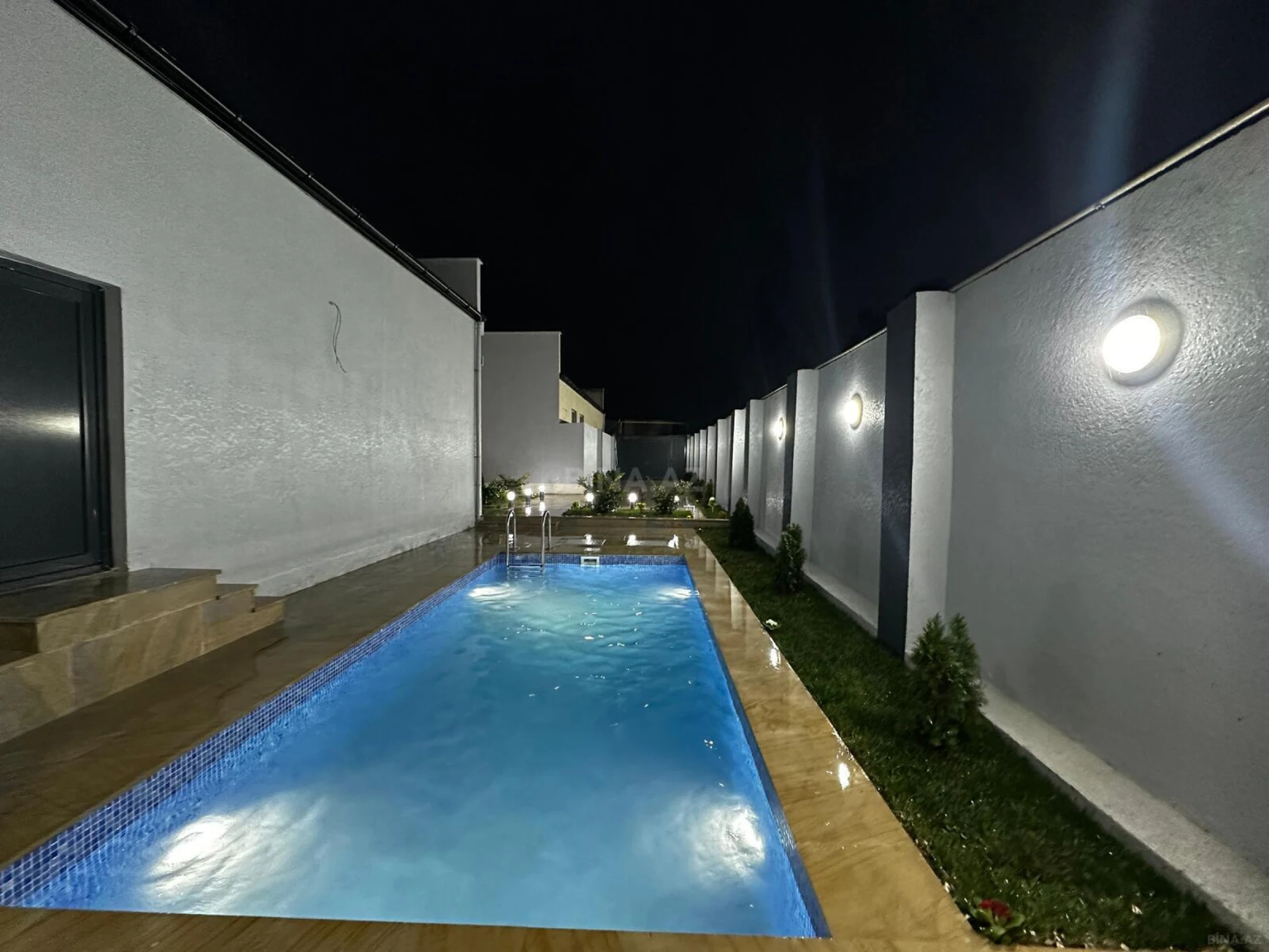 Satılır 4 otaqlı həyət evi 145 m²