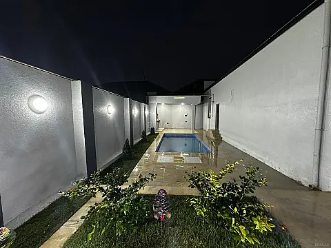 Satılır 4 otaqlı həyət evi 145 m²