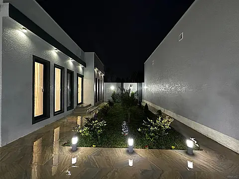 Satılır 4 otaqlı həyət evi 145 m²