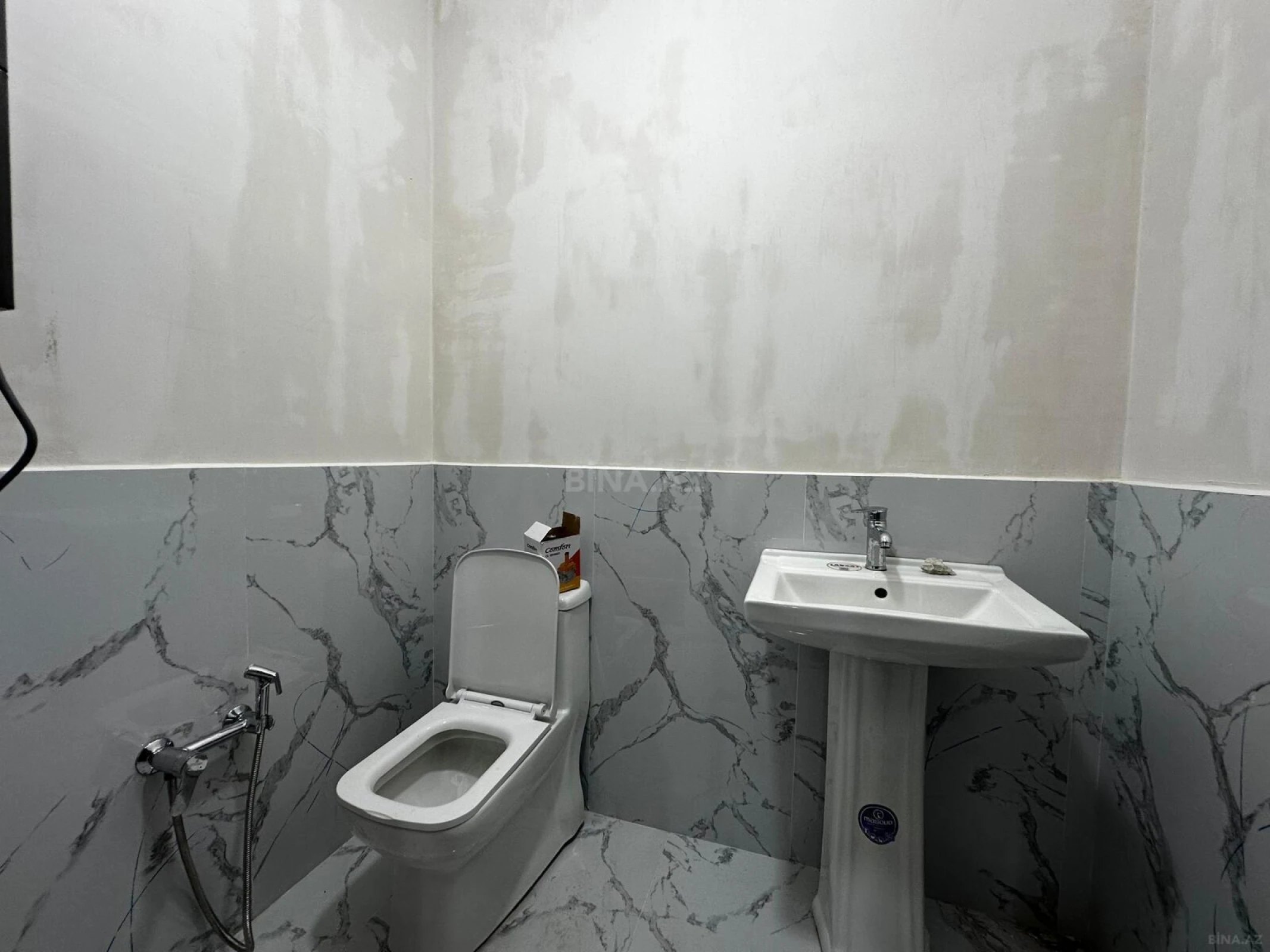 Satılır 4 otaqlı həyət evi 145 m²