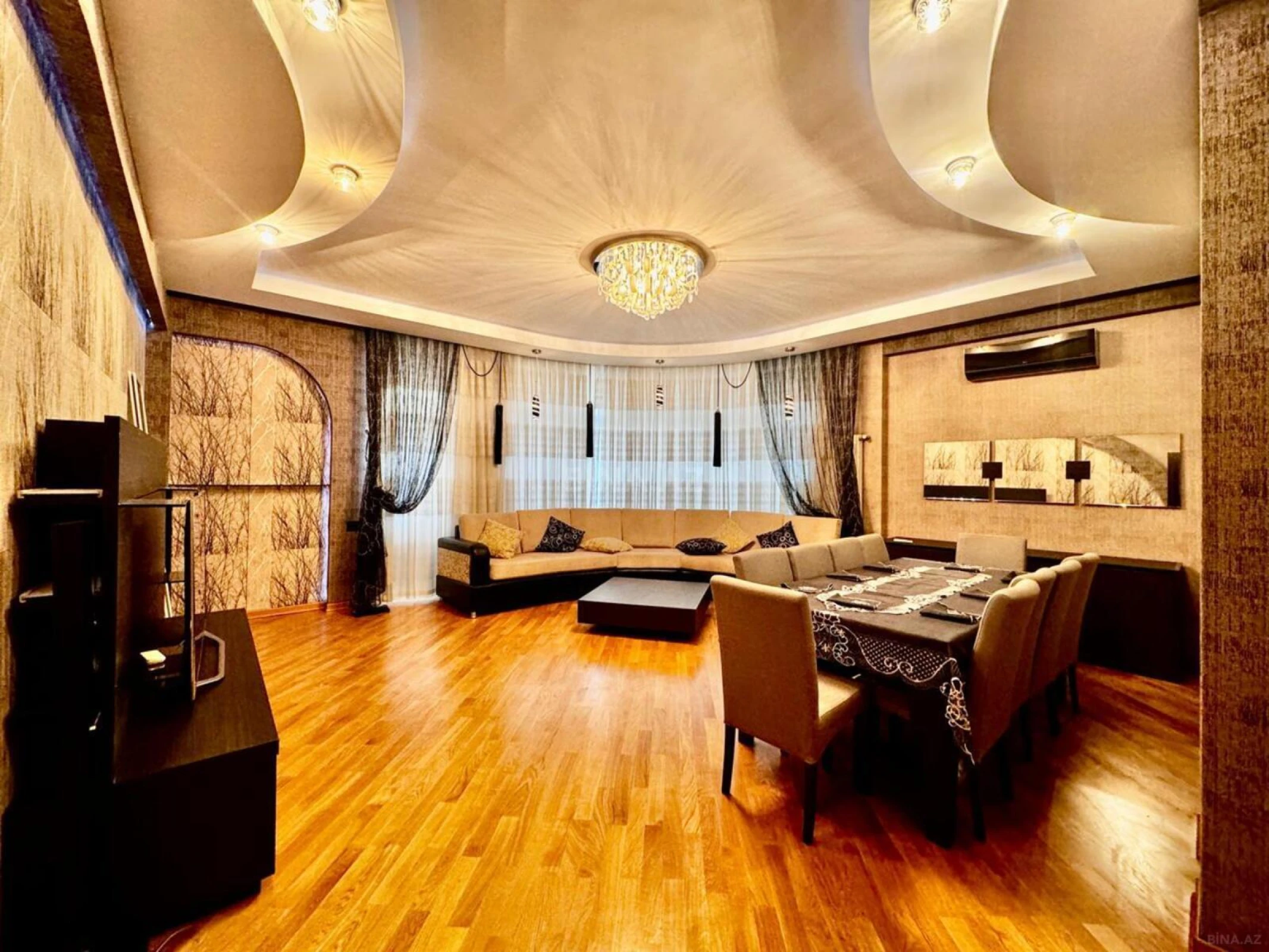 Satılır 3 otaqlı mənzil 145 m²