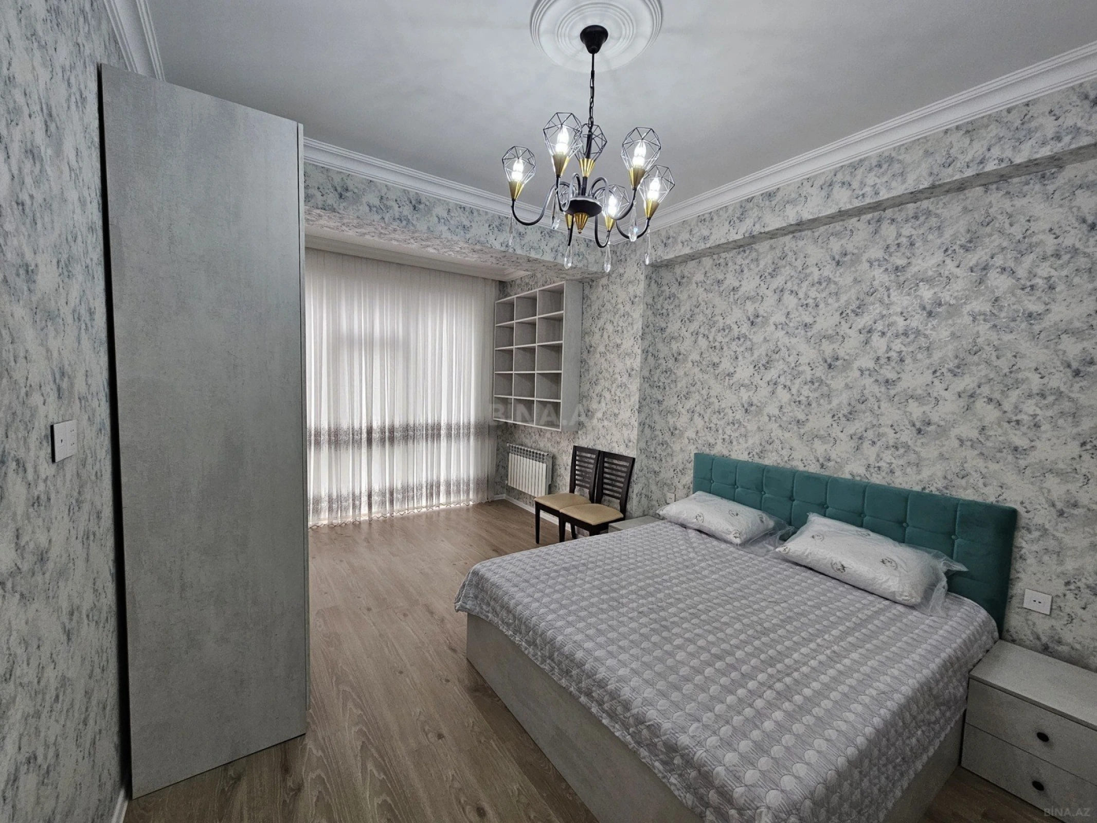 Kirayə verilir 2 otaqlı mənzil 75 m²