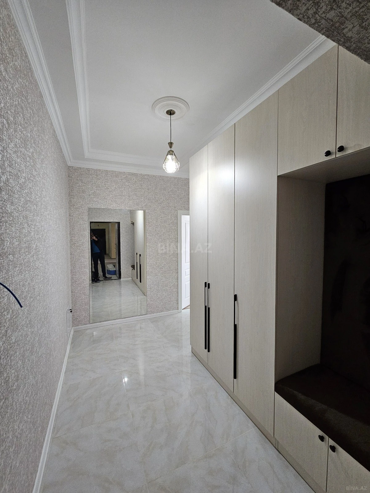 Kirayə verilir 2 otaqlı mənzil 75 m²