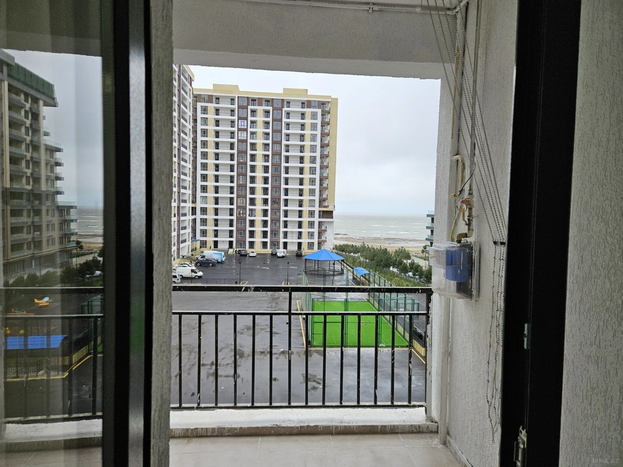 Kirayə verilir 2 otaqlı mənzil 75 m²