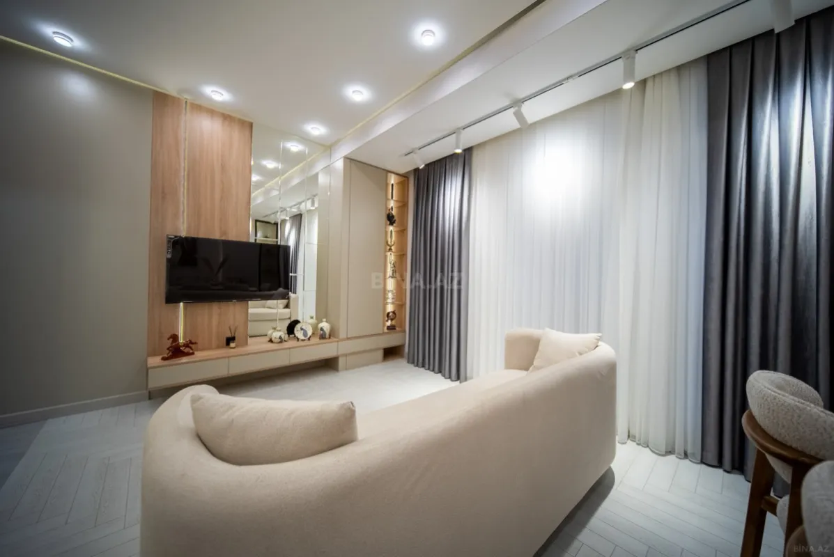 Satılır 2 otaqlı mənzil 78 m²