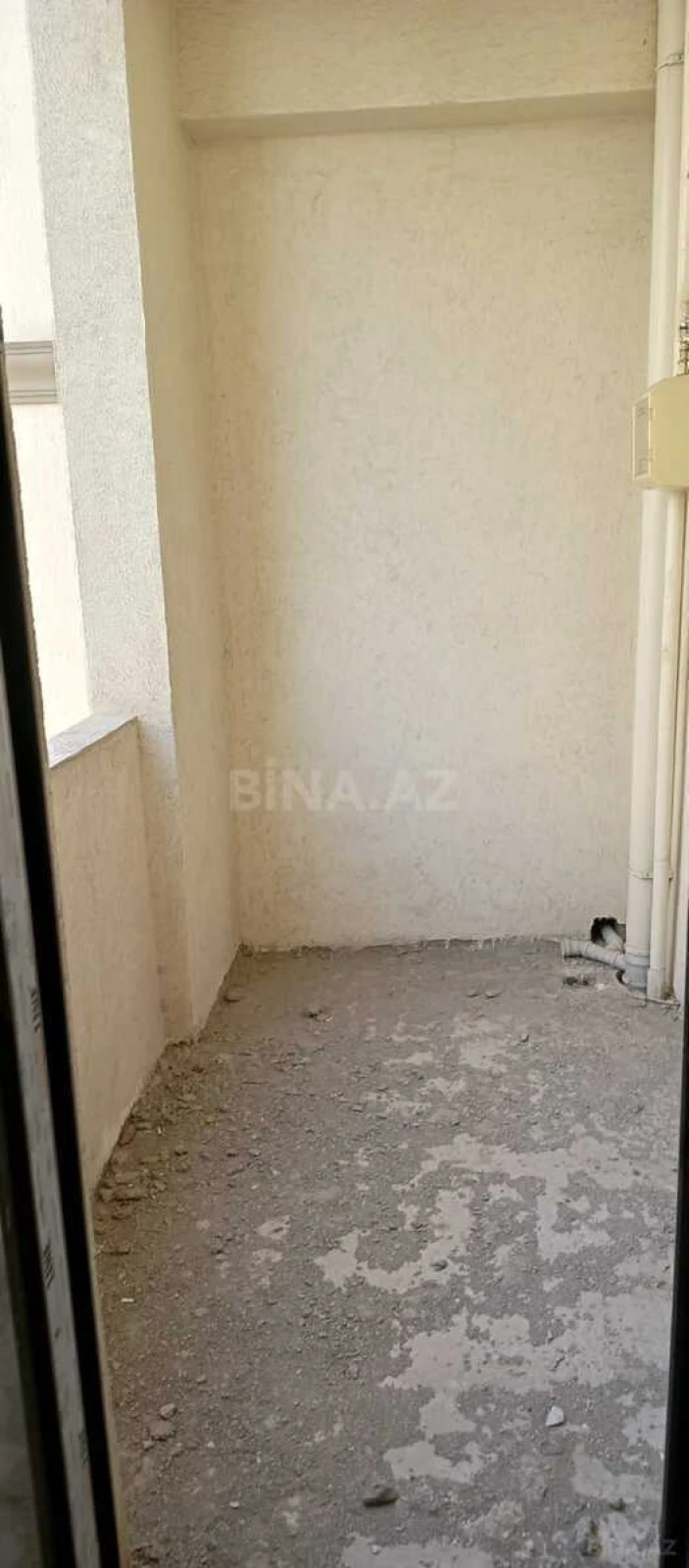 Satılır 3 otaqlı mənzil 157 m²