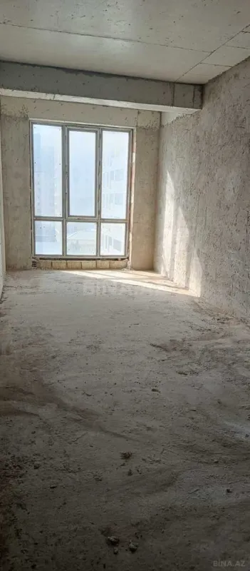 Satılır 3 otaqlı mənzil 157 m²