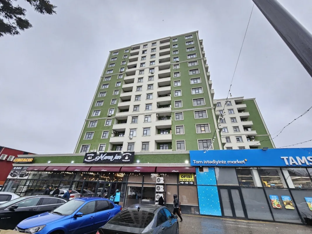 Satılır 3 otaqlı mənzil 122 m²