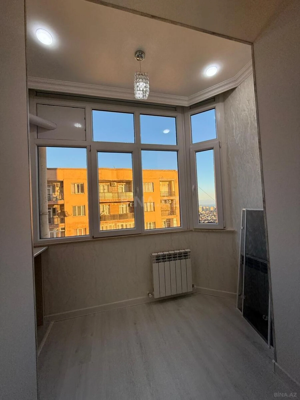 Satılır 1 otaqlı mənzil 50.4 m²