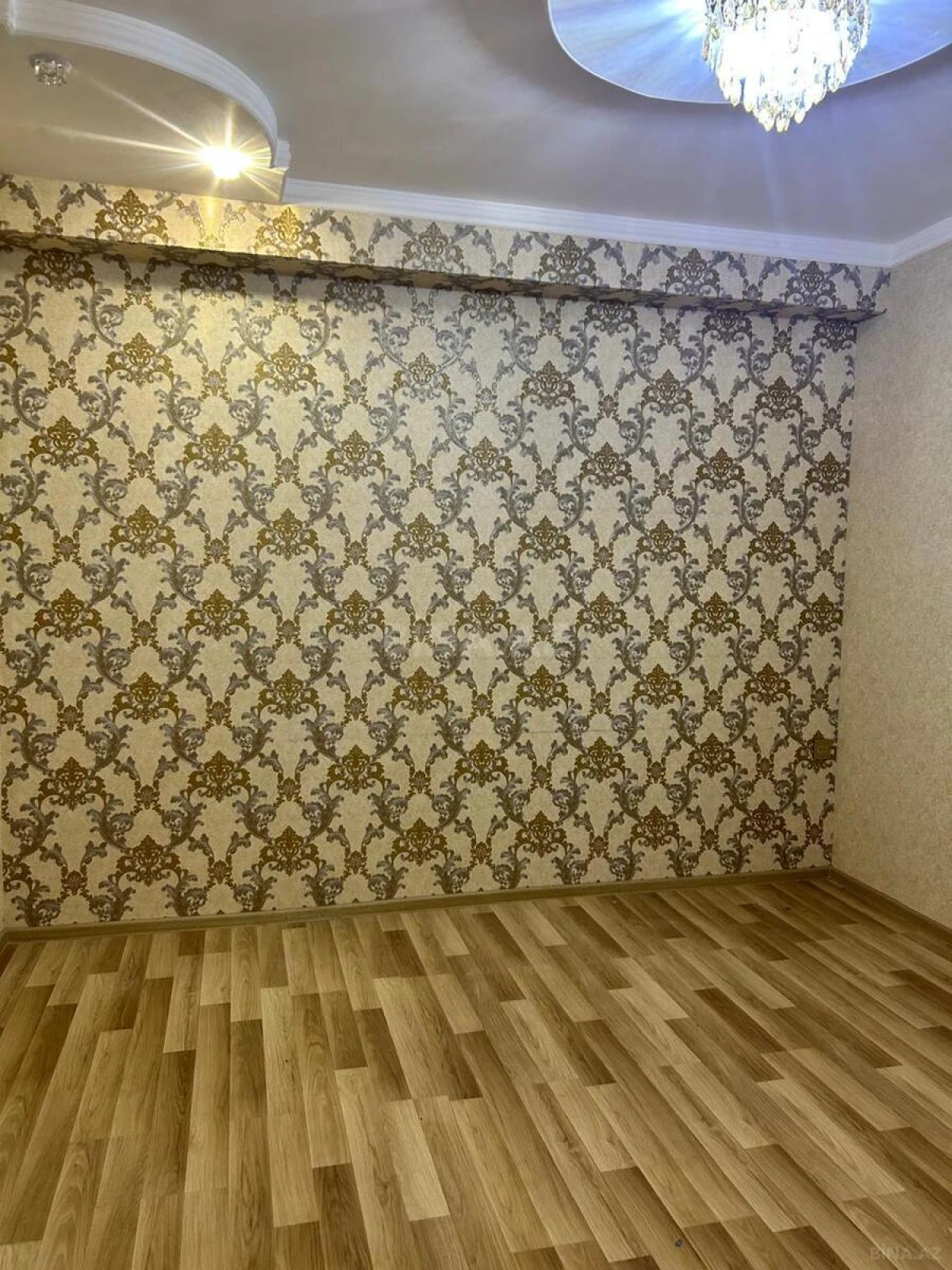 Satılır 2 otaqlı mənzil 52 m²