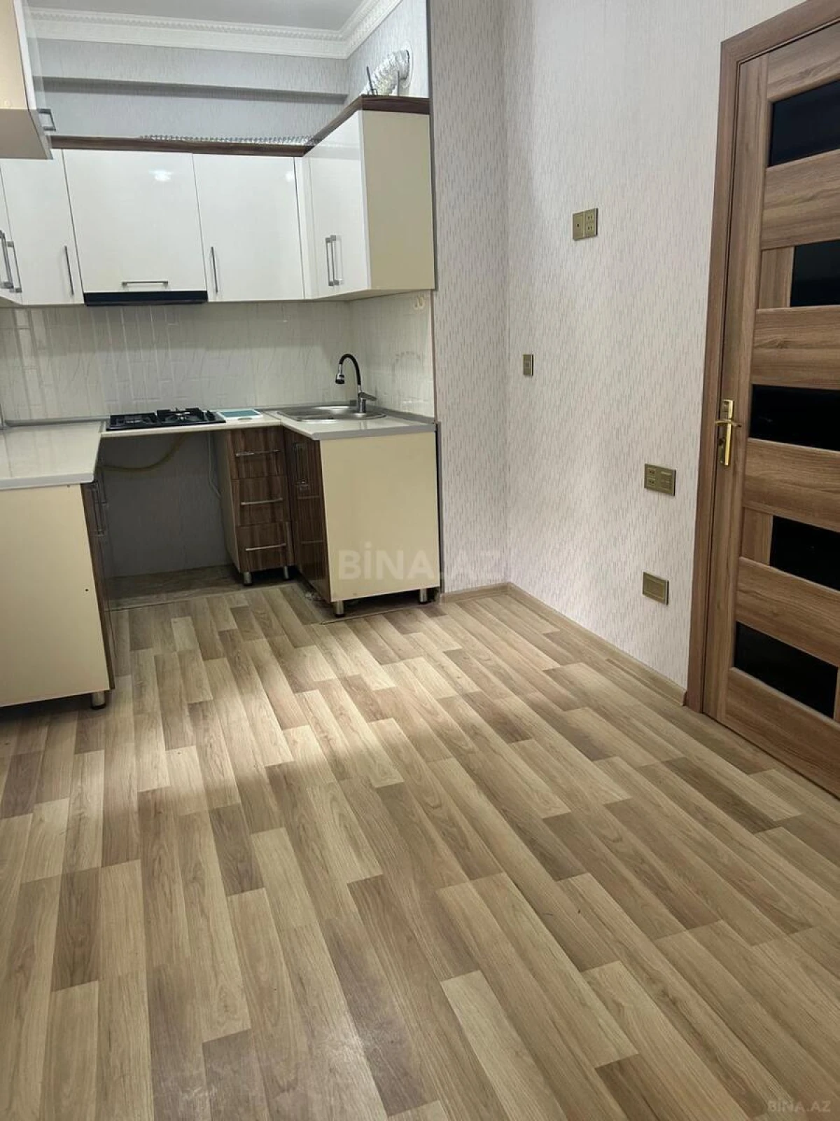 Satılır 2 otaqlı mənzil 52 m²