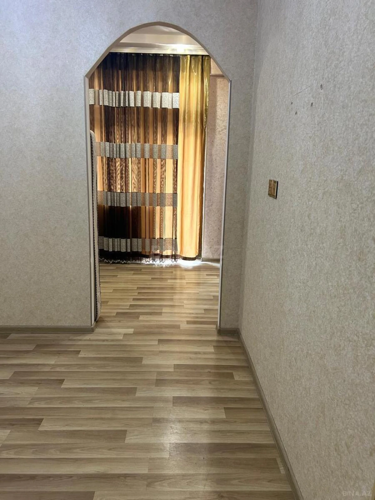 Satılır 2 otaqlı mənzil 52 m²