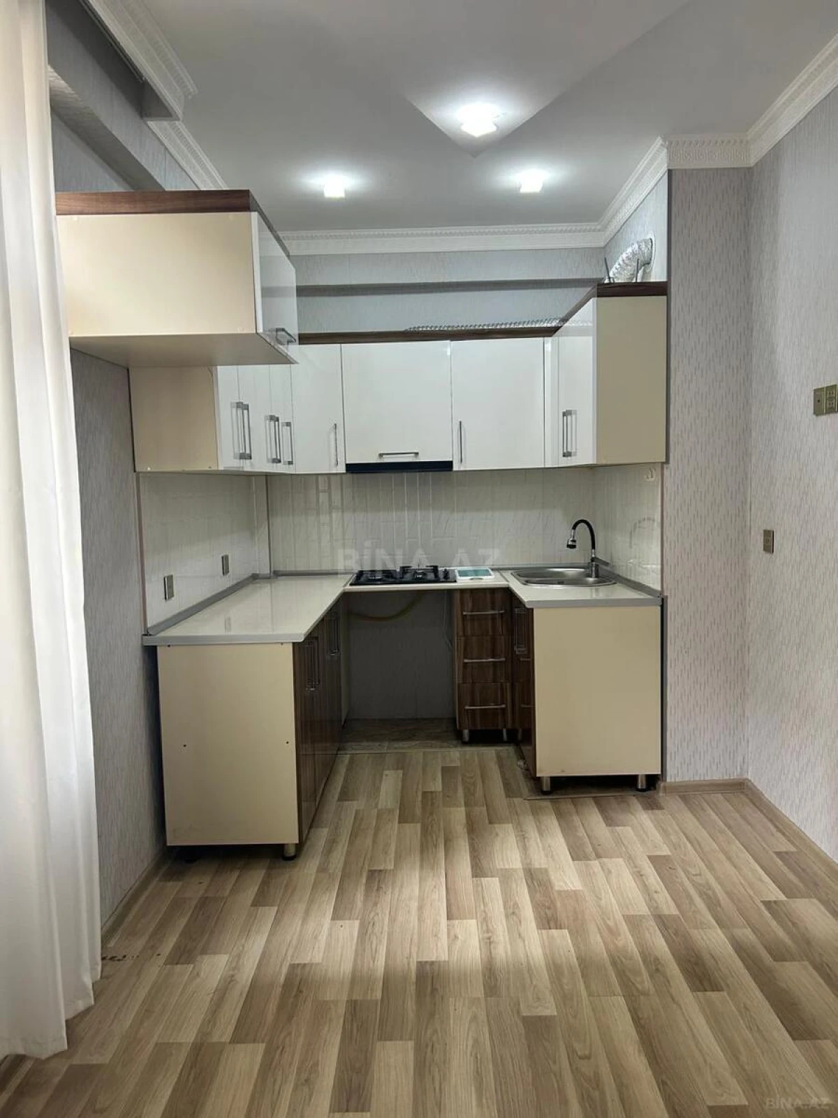 Satılır 2 otaqlı mənzil 52 m²