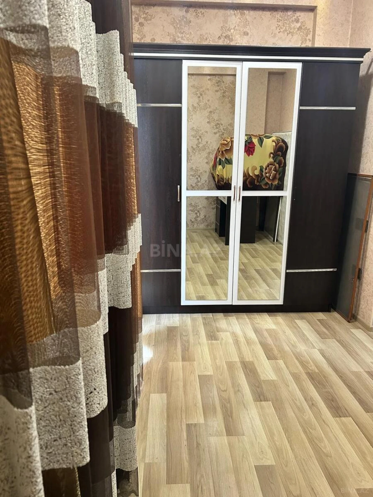 Satılır 2 otaqlı mənzil 52 m²