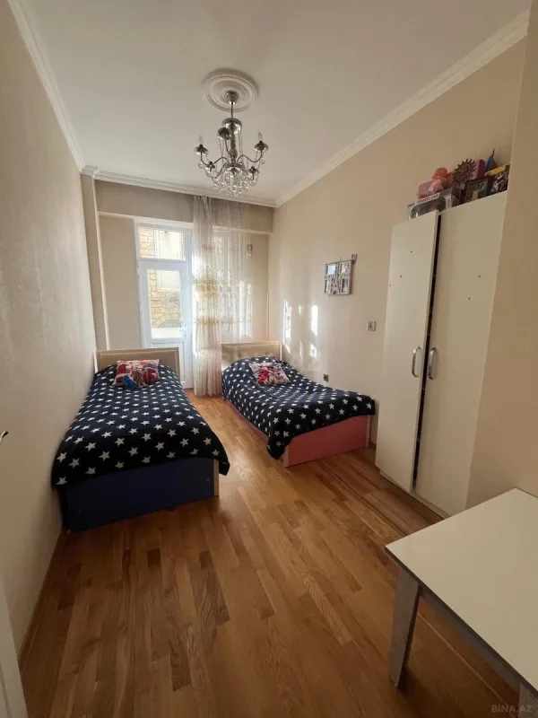 Satılır 3 otaqlı mənzil 61 m²