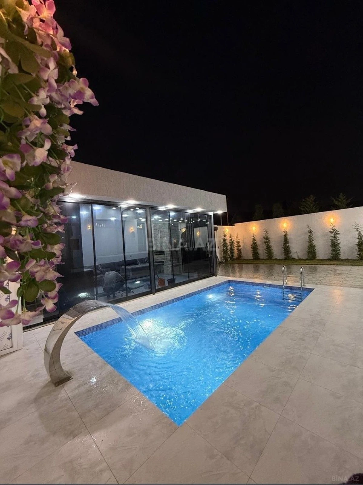 Kirayə verilir 4 otaqlı həyət evi 240 m²