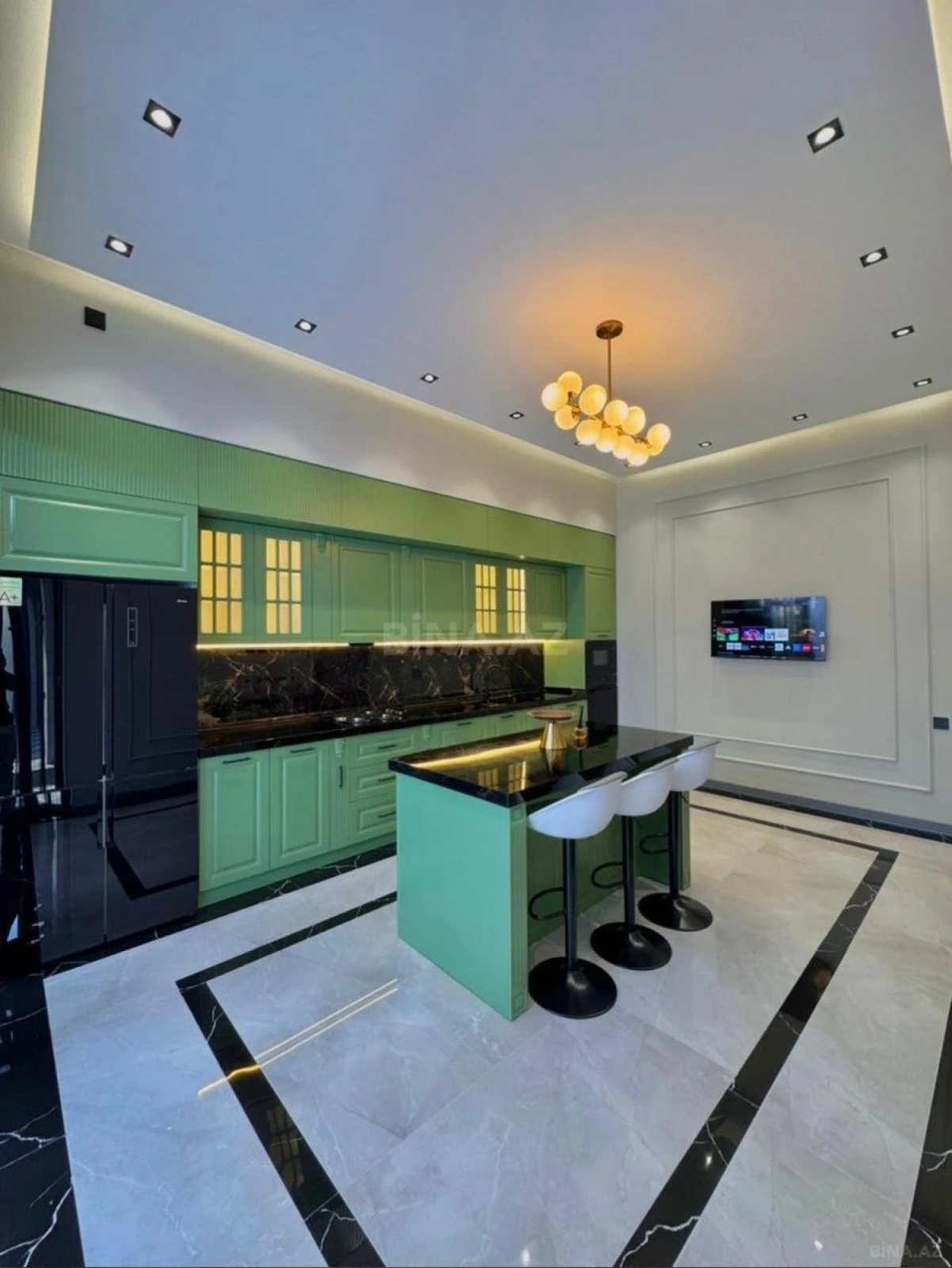 Kirayə verilir 4 otaqlı həyət evi 200 m²