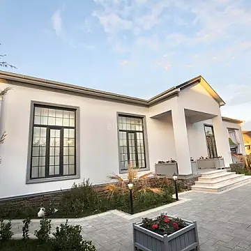 Kirayə verilir 4 otaqlı həyət evi 220 m²