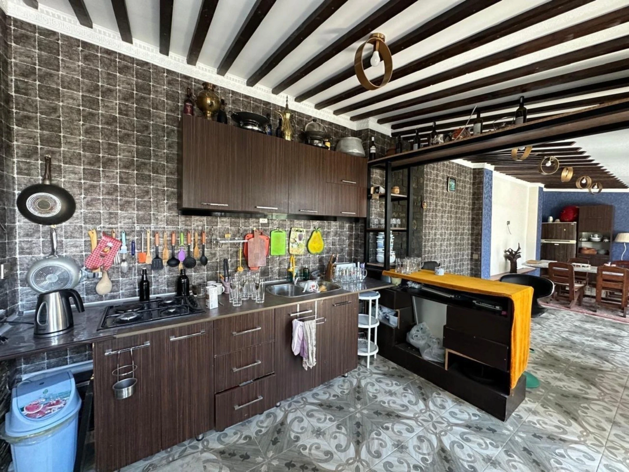 Kirayə verilir 5 otaqlı həyət evi 380 m²