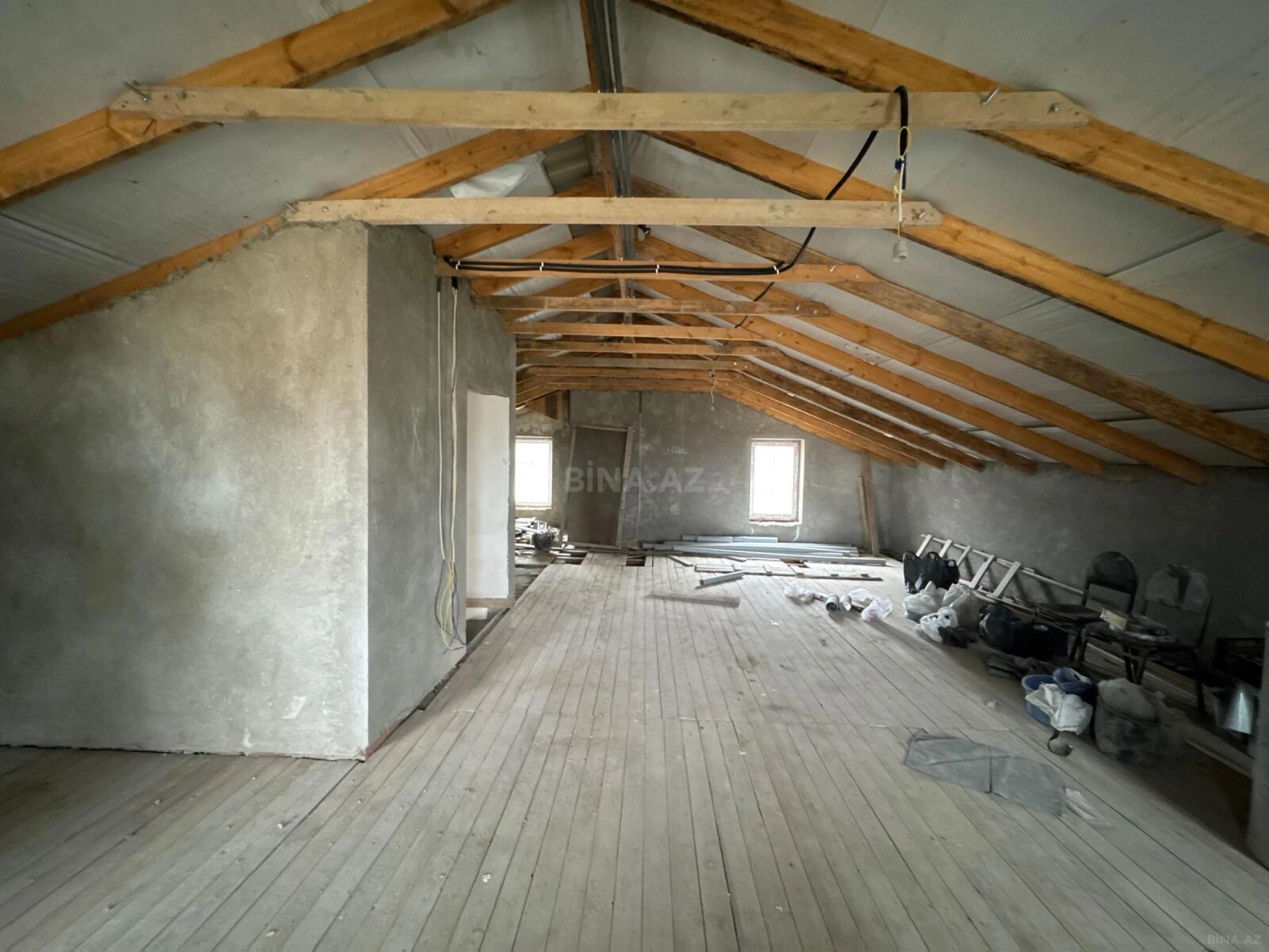 Satılır 6 otaqlı həyət evi 309 m²