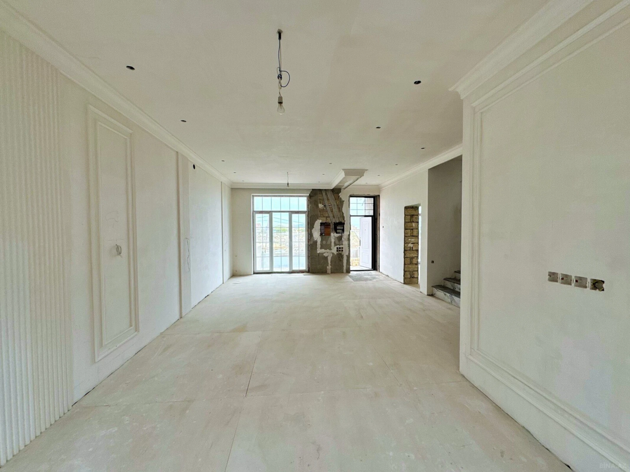 Satılır 6 otaqlı həyət evi 309 m²