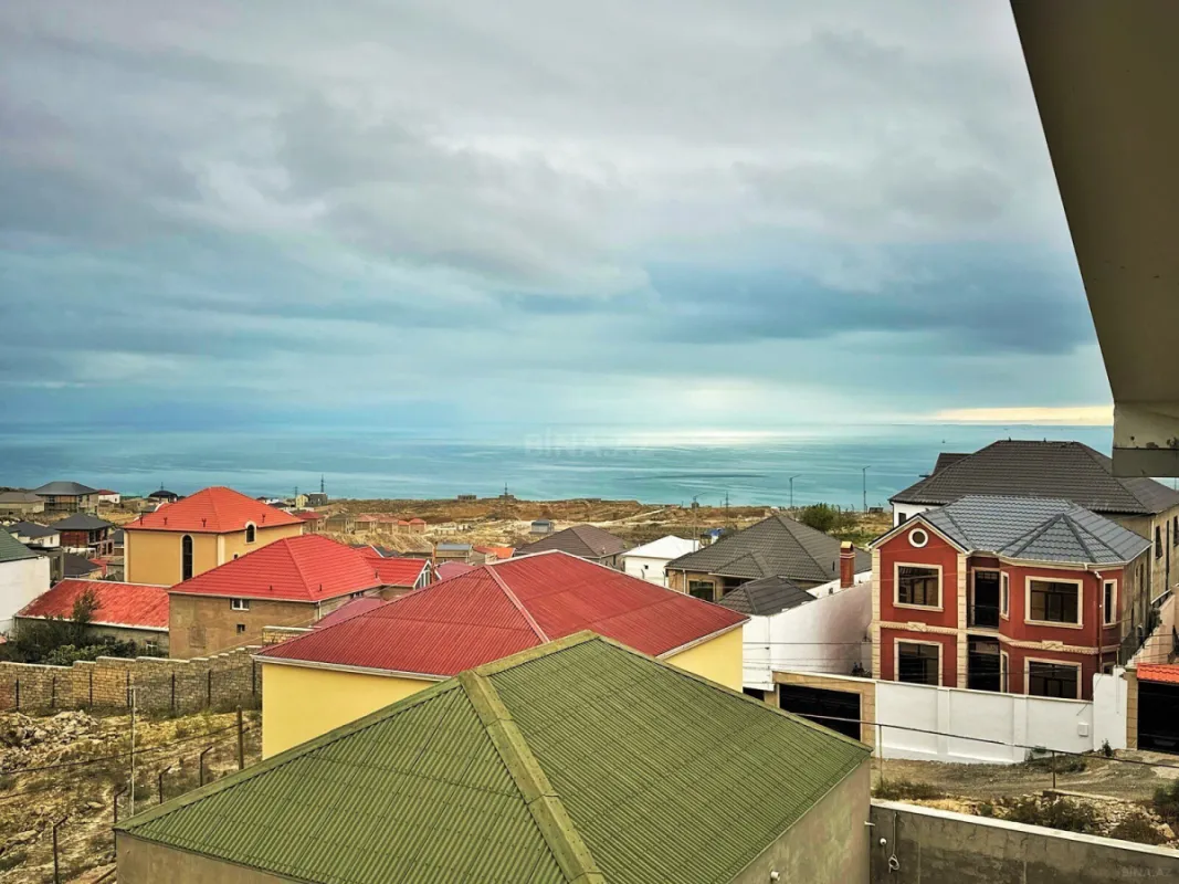 Satılır 6 otaqlı həyət evi 309 m²