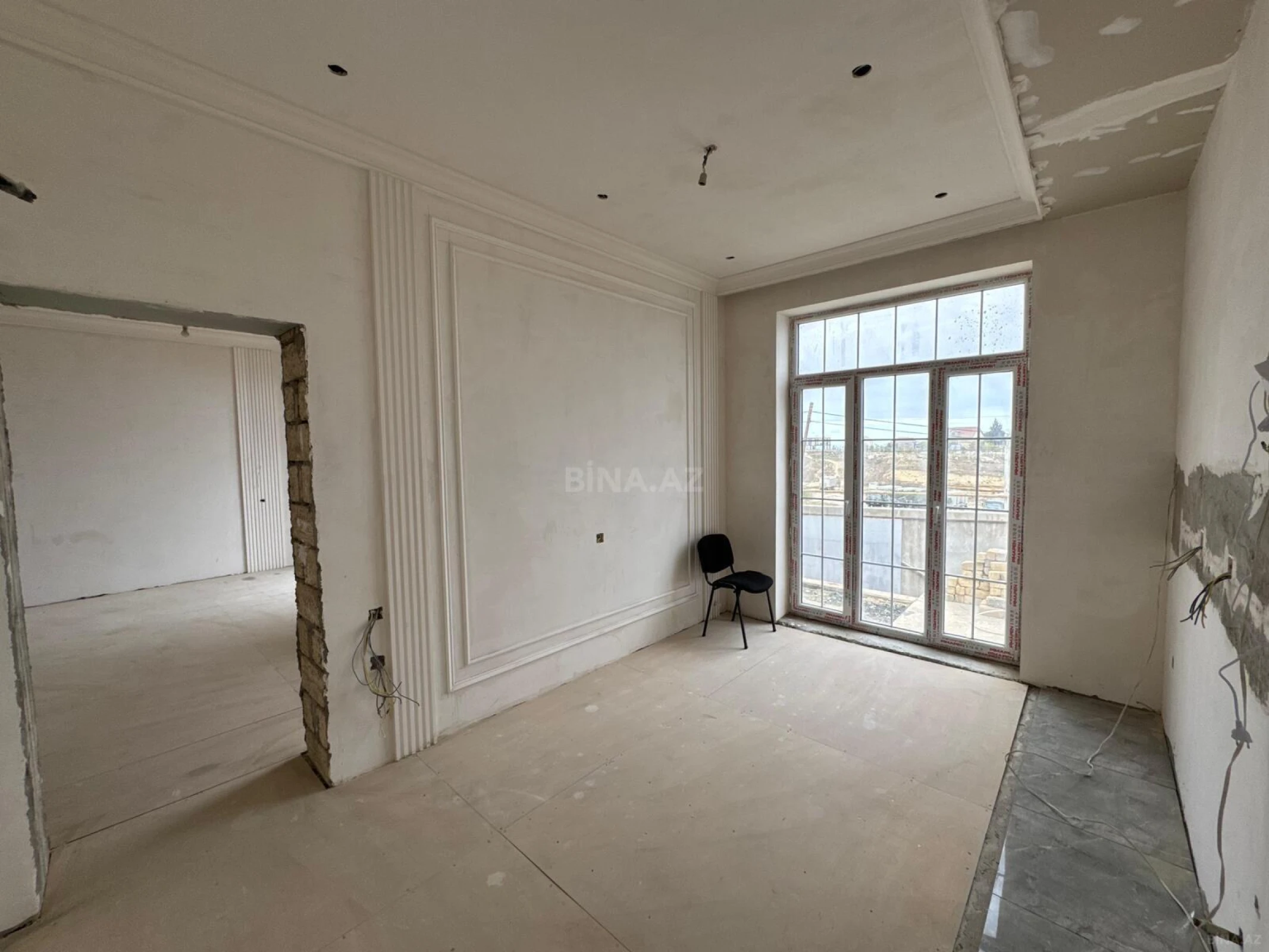 Satılır 6 otaqlı həyət evi 309 m²