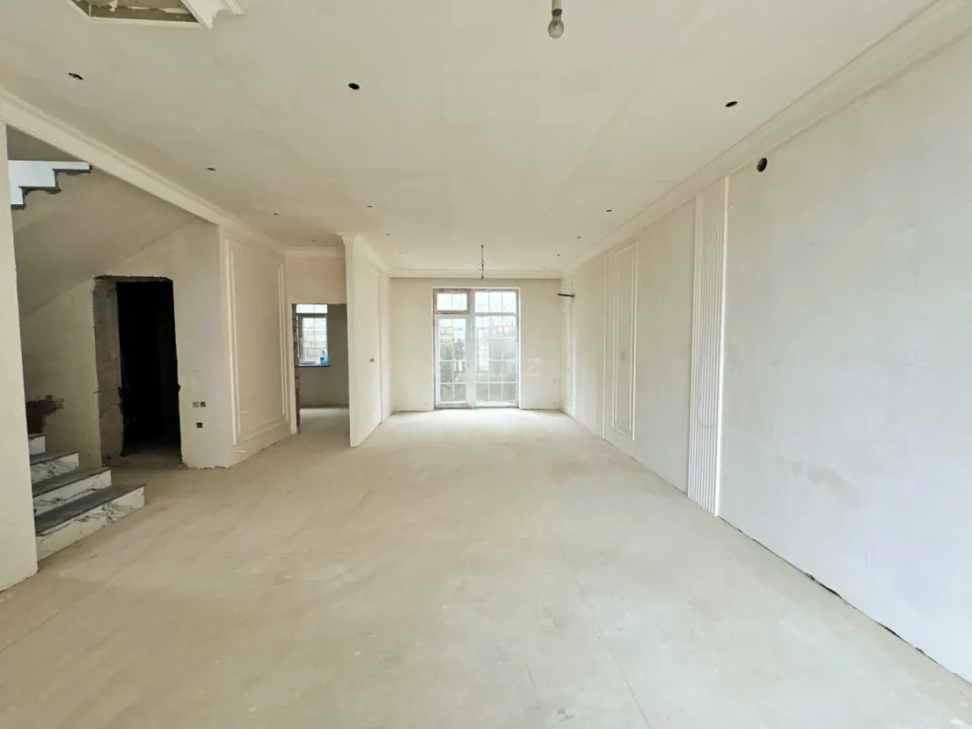 Satılır 6 otaqlı həyət evi 309 m²
